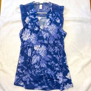 Maternity Blue flower shirt